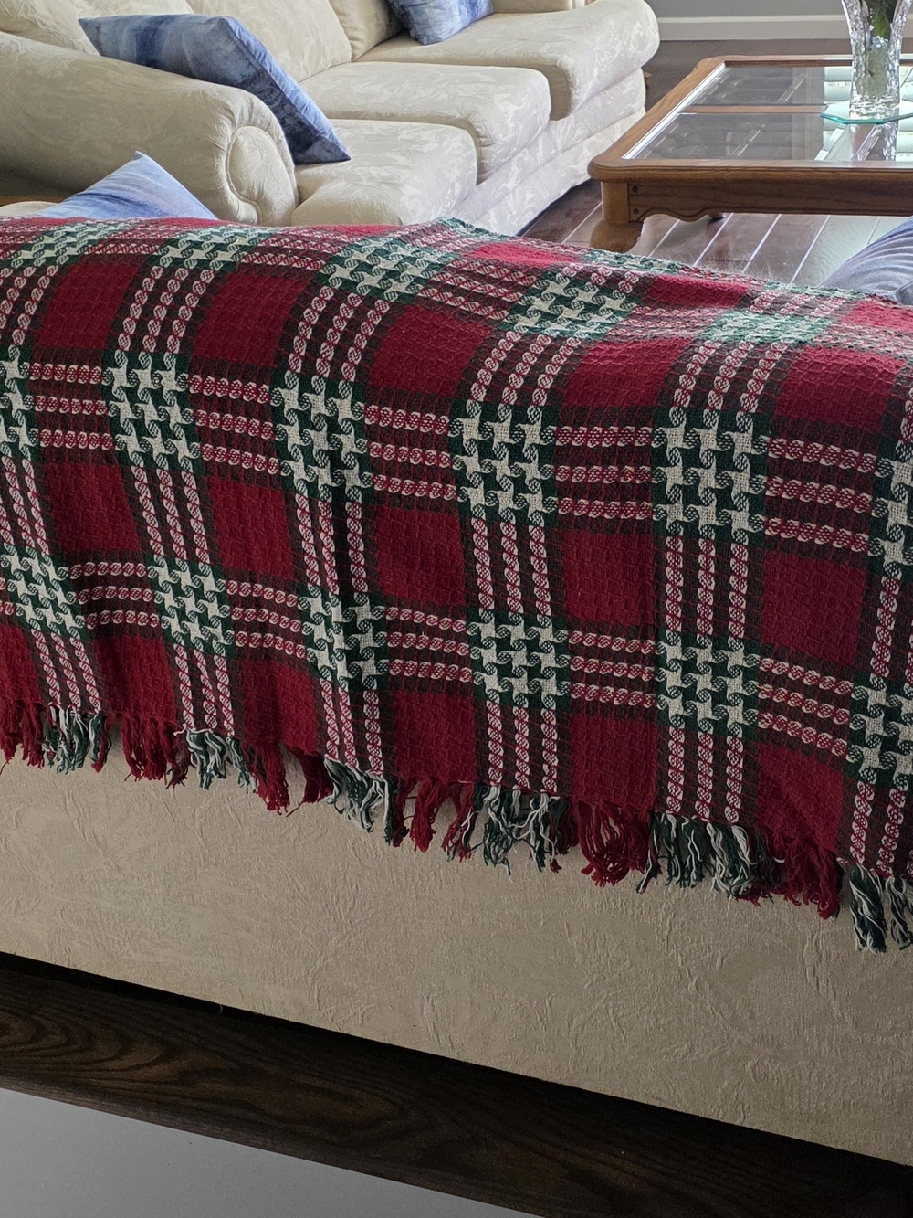 Chrismas Red, Green & White Plaid Holiday Throw